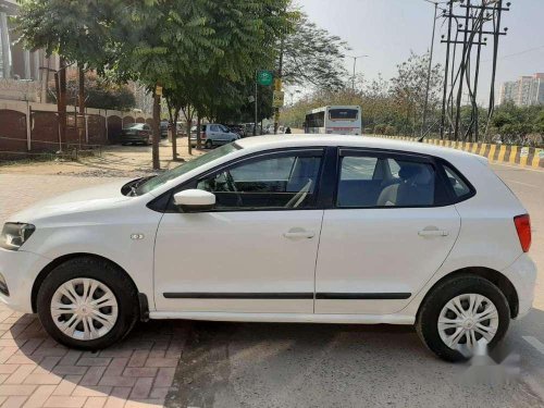 Volkswagen Polo Comfortline Diesel, 2015, Diesel MT for sale in Ghaziabad