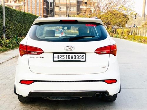 Hyundai Santa Fe 4x4 AT 2014 in New Delhi