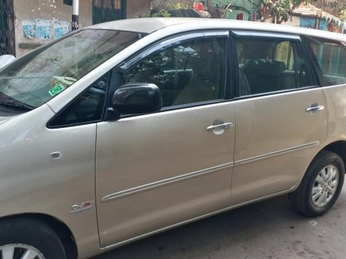 2010 Toyota Innova MT 2004-2011 for sale in Kolkata