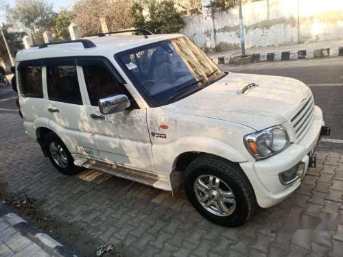 2014 Mahindra Scorpio VLX MT for sale at low price in Ghaziabad