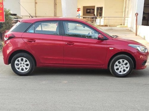 Used 2014 Hyundai i20 Magna 1.2 MT car at low price in Ahmedabad