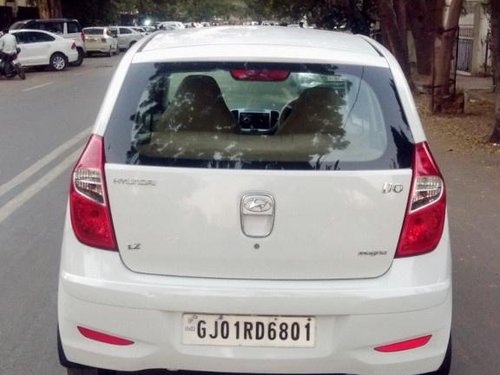 Hyundai i10 Magna 1.1 2013 MT for sale in Ahmedabad