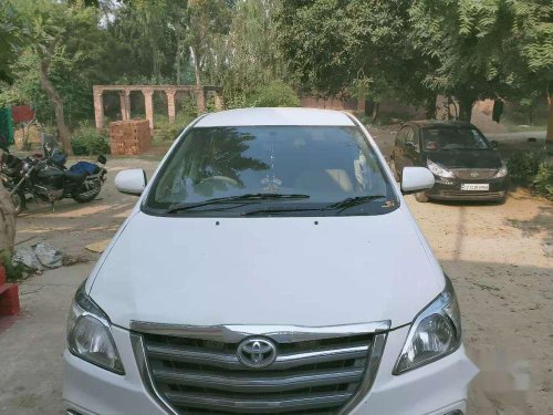 Used Toyota Innova 2006 MT for sale in Lucknow 