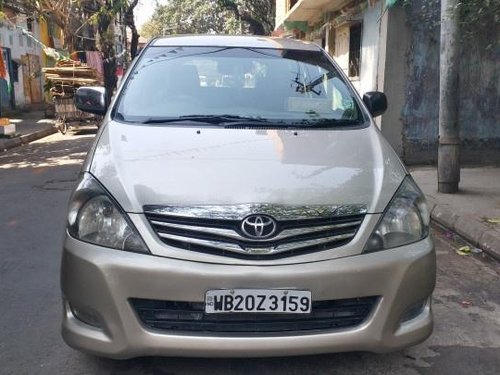 2010 Toyota Innova MT 2004-2011 for sale in Kolkata