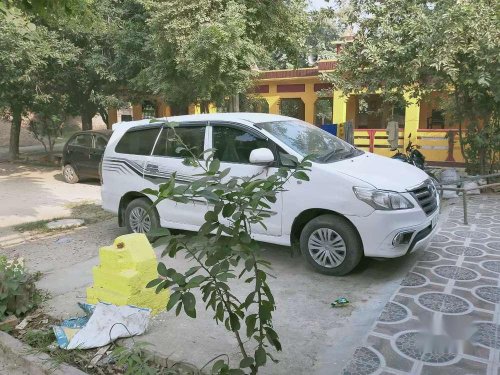 Used Toyota Innova 2006 MT for sale in Lucknow 