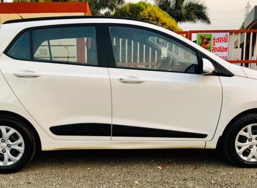 Used 2016 Hyundai i10 Sportz MT for sale in Surat