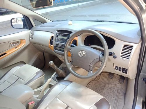 Used 2010 Toyota Innova 2.5 VX 8 STR BSIV MT car at low price in Bangalore