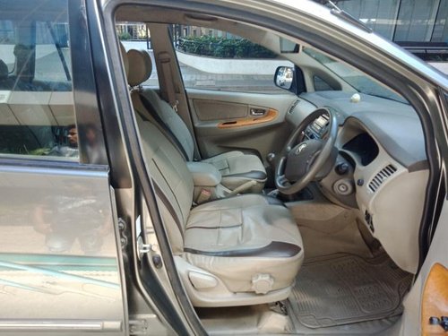 Used 2010 Toyota Innova 2.5 VX 8 STR BSIV MT car at low price in Bangalore