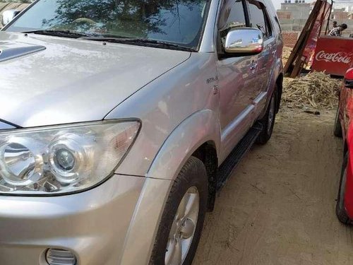 Used Toyota Fortuner 2010 AT for sale in Lucknow 