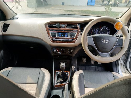 2017 Hyundai Elite i20 1.2 Magna Petrol MT in New Delhi