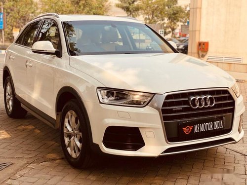 Used Audi Q3 AT 2015 car at low price in Kolkata