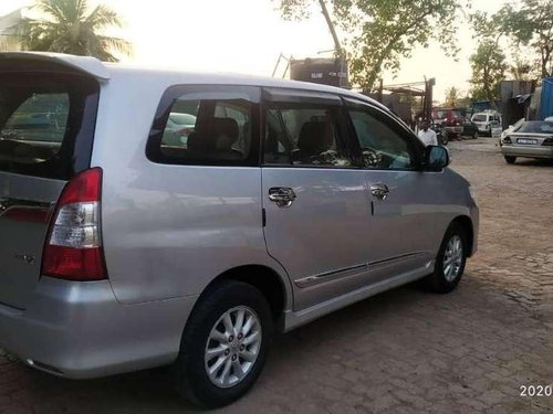 Used Toyota Innova 2.5 V 8 STR, 2014, Diesel MT for sale in Mumbai