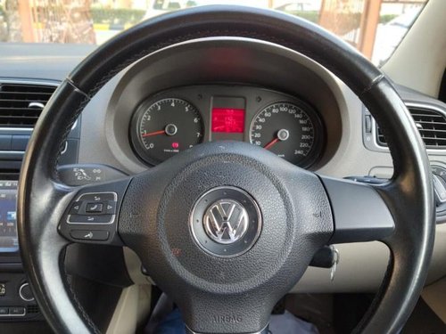 Volkswagen Vento 1.6 Highline MT 2014 in Ahmedabad