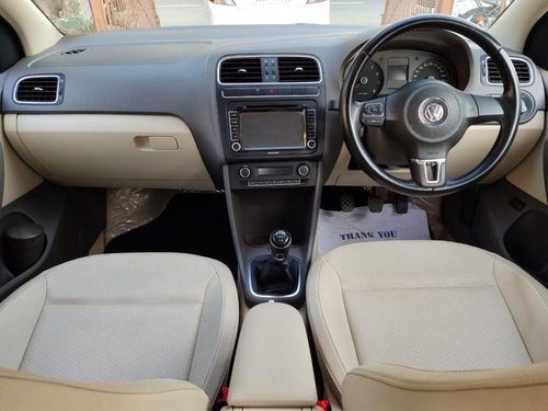 Volkswagen Vento 1.6 Highline MT 2014 in Ahmedabad