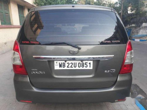 Used 2012 Toyota Innova 2.5 VS 8 STR MT for sale in Kolkata 