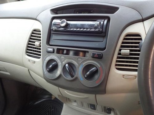 Used Toyota Innova 2.5 GX 8 STR BSIV MT 2012 in Kolkata