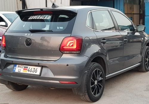 Volkswagen Polo Petrol Highline 1.2L MT 2011 for sale in Pune