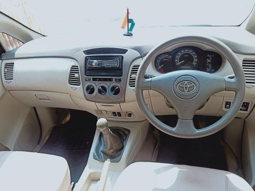 Used 2010 Toyota Innova 2004-2011 MT for sale in Thane