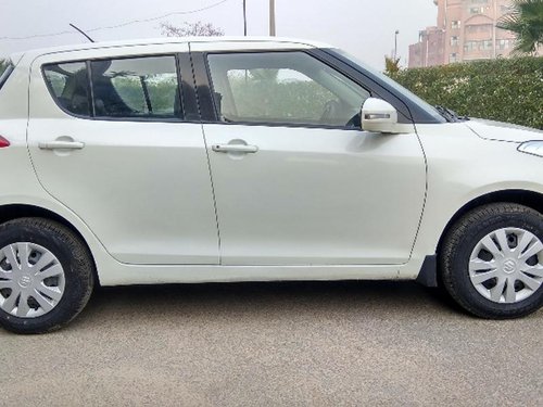 2013 Maruti Swift Petrol MT VXI in New Delhi