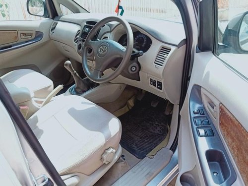 Used 2010 Toyota Innova 2004-2011 MT for sale in Thane