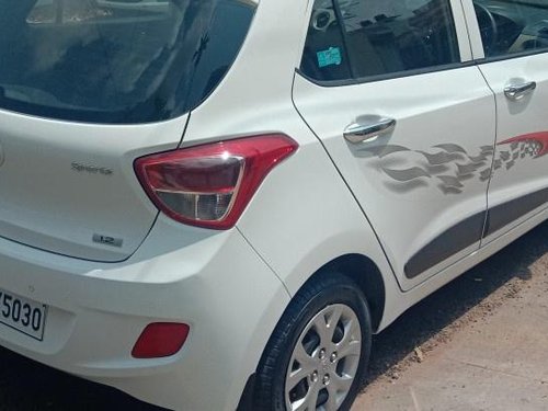 Used Hyundai i10 Sportz 2016 MT for sale in Bangalore
