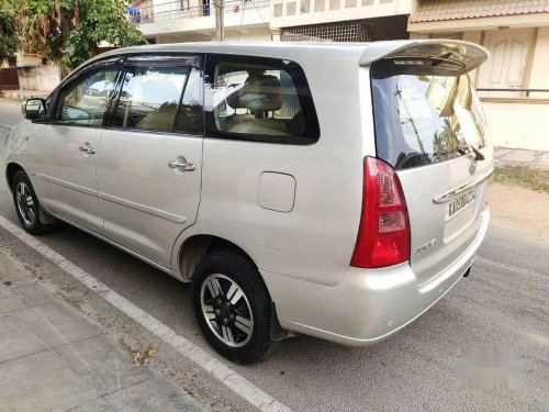 Toyota Innova 2.5 V 7 STR, 2005, Diesel MT for sale in Nagar 