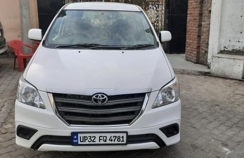 2014 Toyota Innova 2004-2011 MT for sale in Lucknow