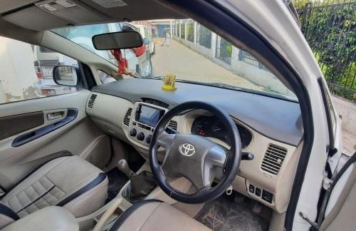 2014 Toyota Innova 2004-2011 MT for sale in Lucknow