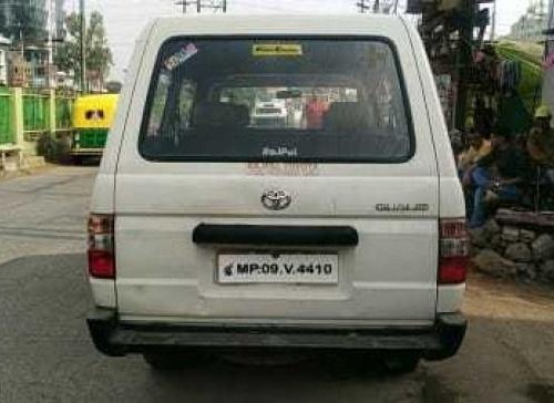 2003 Toyota Qualis FS B3 MT for sale in Indore