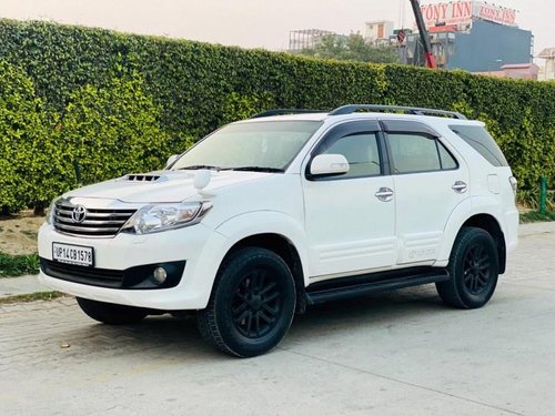 Toyota Fortuner 4x2 Manual 2013 MT for sale in New Delhi