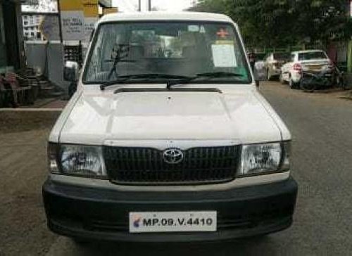 2003 Toyota Qualis FS B3 MT for sale in Indore