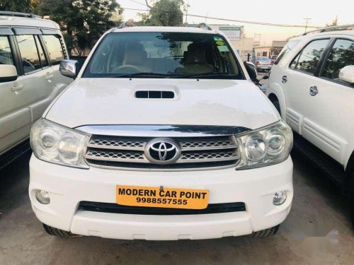 Toyota Fortuner 2.8 2009, Diesel MT for sale in Chandigarh 