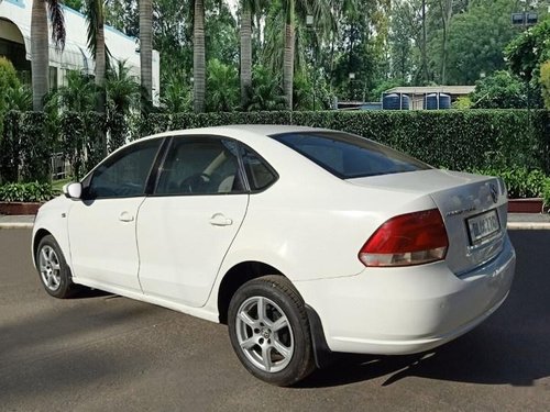 Volkswagen Vento Diesel Highline 2013 MT for sale in New Delhi