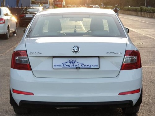 Used 2013 Skoda Octavia Elegance 2.0 TDI AT in Mumbai