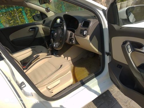 2010 Volkswagen Vento Highline AT Petrol in New Delhi