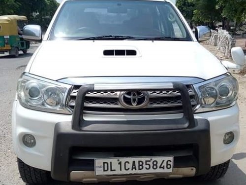 2011 Toyota Fortuner Diesel MT for sale in New Delhi