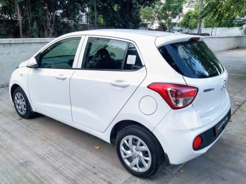 2017 Hyundai Grand i10 1.2 CRDi Magna MT for sale in Ahmedabad