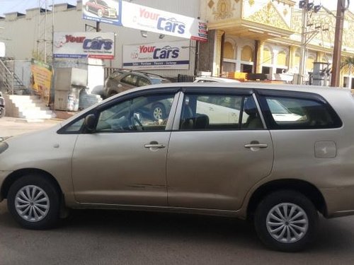 2006 Toyota Innova 2.5 G4 Diesel 8-seater MT in Hyderabad