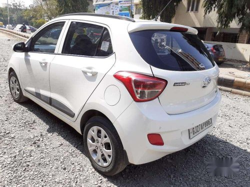 Hyundai Grand i10 2016 MT for sale in Ahmedabad 