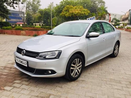 2013 Volkswagen Jetta Highline AT Diesel for sale in New Delhi