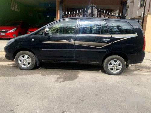 Toyota Innova 2.5 V 7 STR, 2008, Diesel MT in Nagar