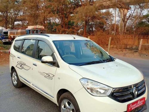 Renault Lodgy 110 PS RxL 8 STR, 2015, Diesel MT in Mumbai