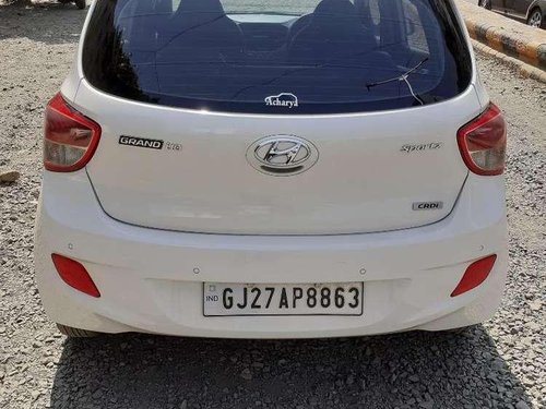 Hyundai Grand i10 2016 MT for sale in Ahmedabad 