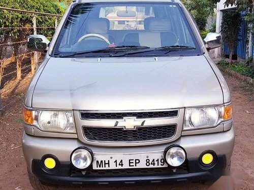 Used Chevrolet Tavera Neo 2015 MT for sale in Kolhapur 