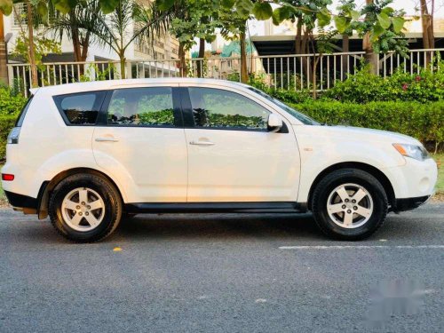 Used 2009 Mitsubishi Outlander 2.4 AT for sale in Ahmedabad 