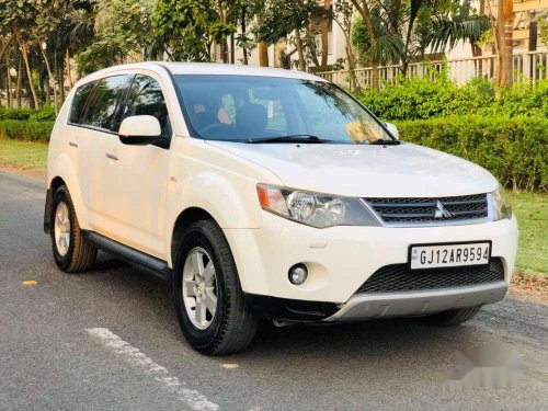 Used 2009 Mitsubishi Outlander 2.4 AT for sale in Ahmedabad 