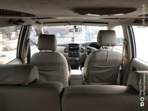 2011 Toyota Innova 2.5 G4 Diesel 8-seater MT for sale in New Delhi