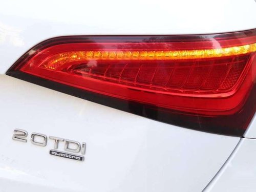 Audi Q5 2.0 TFSI quattro, 2014, Diesel AT for sale in Vadodara