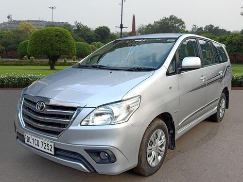 Used 2014 Toyota Innova MT for sale in New Delhi