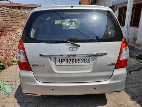 2011 Toyota Innova 2004-2011 MT for sale in Lucknow